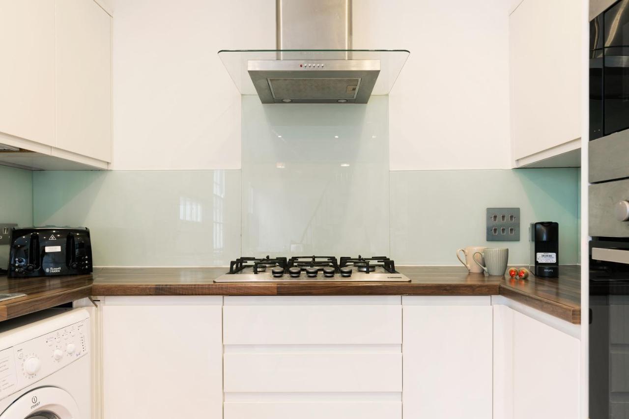 Spacious 4 Bedrooms Flat In New Oxford Street Лондон Екстериор снимка