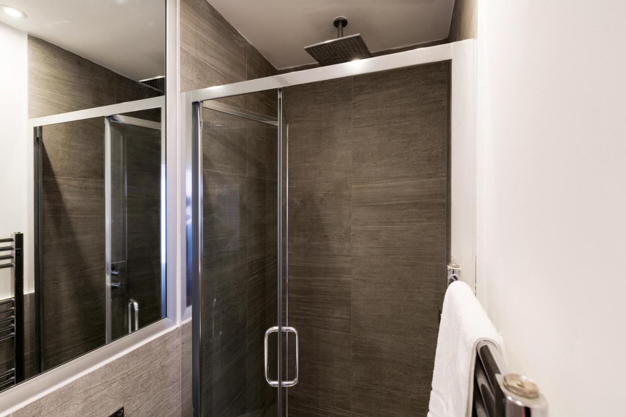 Spacious 4 Bedrooms Flat In New Oxford Street Лондон Екстериор снимка